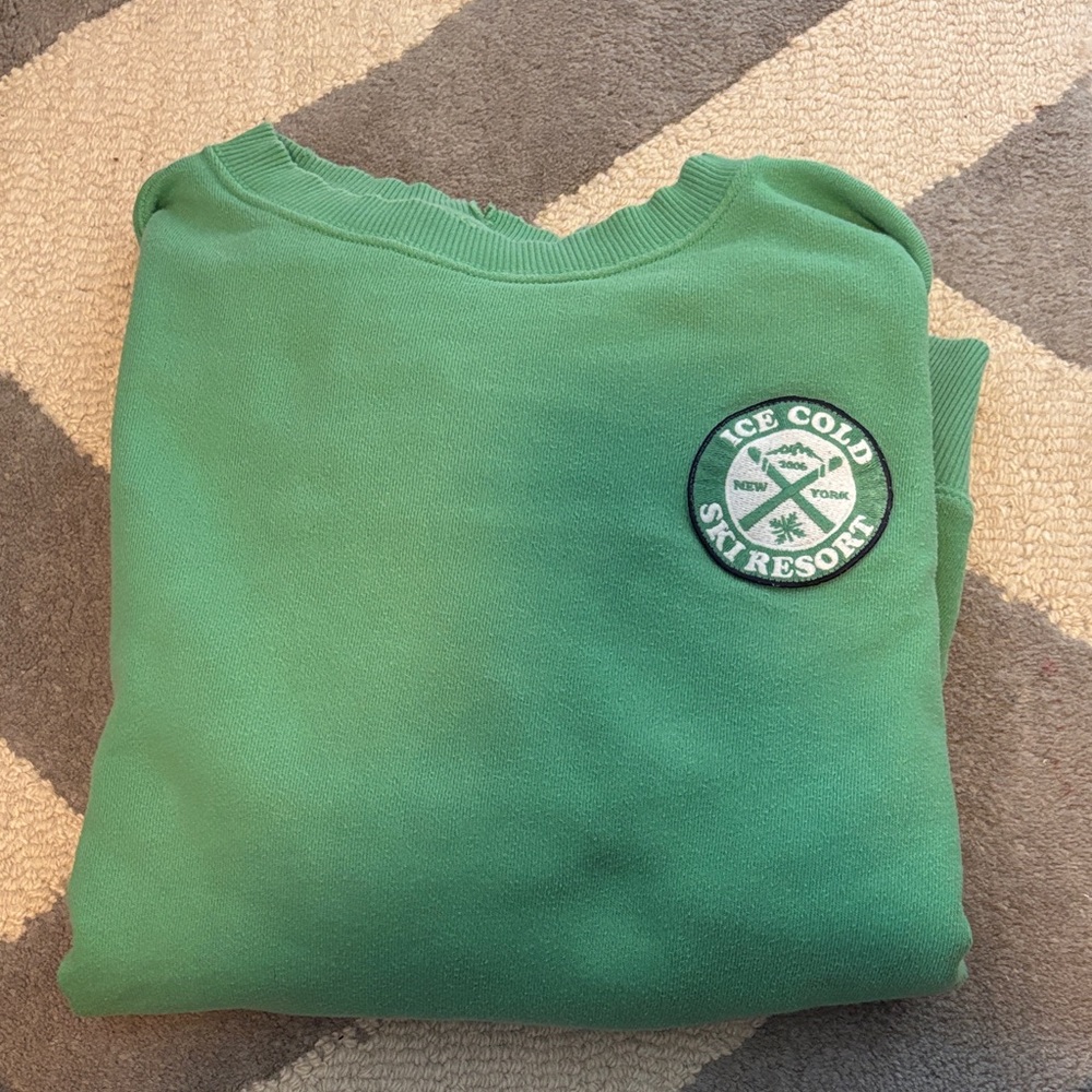 Aerie Women’s Green Ski Resort Crewneck